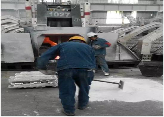 加強法治觀念、保障安全生產(chǎn)  嚴(yán)抓細(xì)管助推電解鋁安全生產(chǎn)新局面